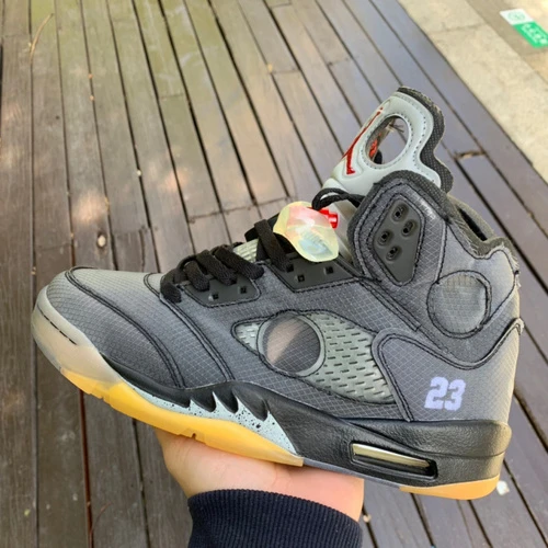 Off-White x Air Jordan 5 "Black" CT8480-001