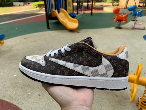 Travis Scott x Nike Air Jordan 1 Low Brown Sneakers DM7866-116