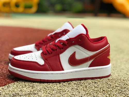 Air Jordan 1 Low White Red Sneakers 553560-607