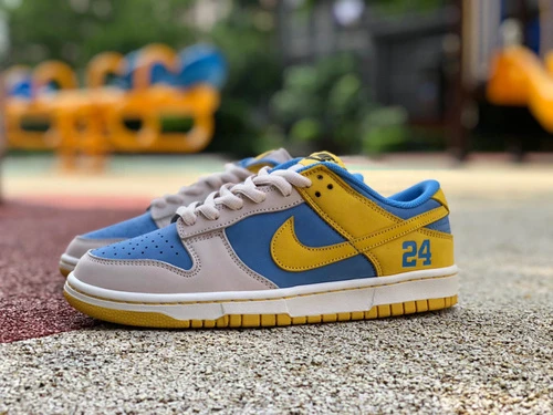 Nike SB Dunk Low "Kobe" LF2428-002