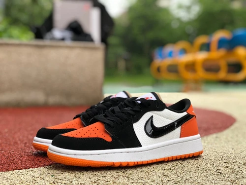 Air Jordan 1 Low Golf "Black Shattered Backboard" Golf Sneaker DD9315-800