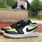 Air Jordan 1 Low Vivid Green Snakeskin Low-Top Sneaker DX4446-301