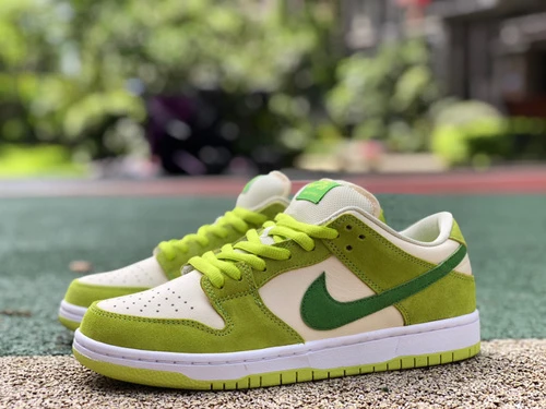 Nike SB Dunk Low "Green Apple" White Green DM0807-300