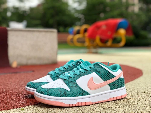 Nike Dunk Low "Snake Skin" White Green Pink DR8577-300