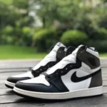 Air Jordan 1 High OG Mocha High-Top Sneaker 555088-134