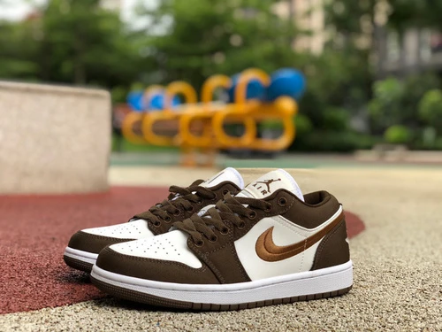 Air Jordan 1 Low SE "Brown Canvas" White Brown Sneakers DV0426-301