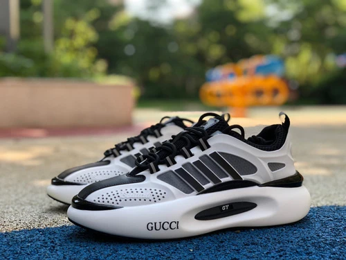 GUCCI Ice Black White