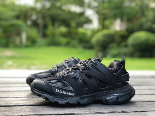 Balenciaga Triple S Black