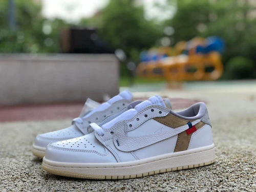 Travis Scott x Air Jordan 1 Low Beige Grey Sneakers CZ0790-100