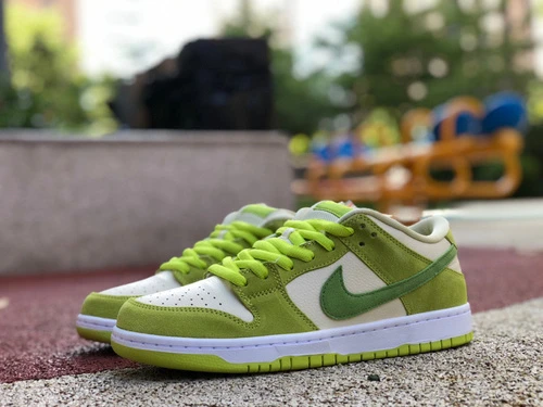 Nike SB Dunk Low "Green Apple" White Green DM0807-300