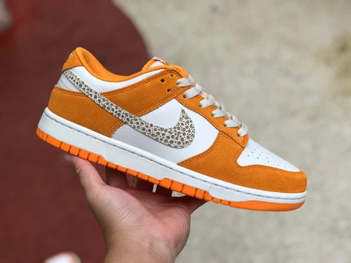 Nike Dunk Low "Safari Swoosh" Orange DR0156-800