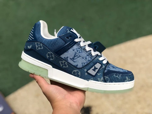 LOUIS VUITTON Trainer Blue