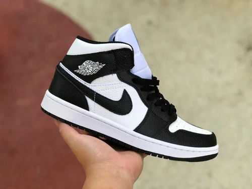 Air Jordan 1 Black White Sneakers DR0501-101