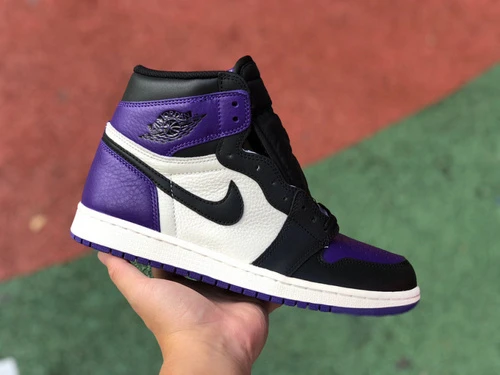 Air Jordan 1 "Black Purple Toe" Premium Edition High-Top Sneaker 555088-501