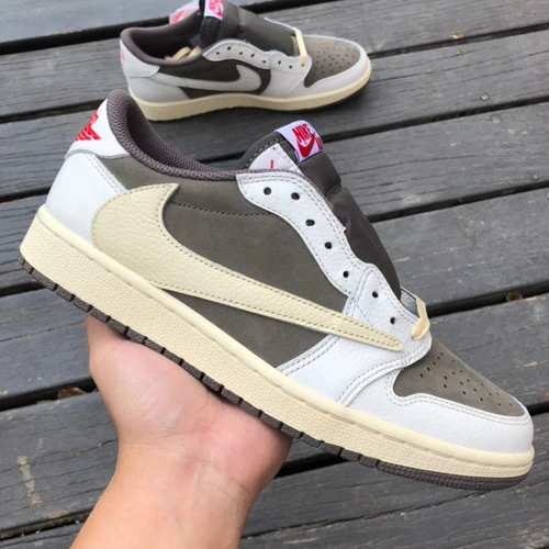 Travis Scott x Air Jordan 1 Low Mocha DM7866-162