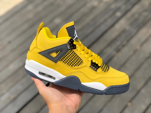 Air Jordan 4 "Thunder" AJ4 2021 Retro CT8527-700