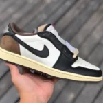 Air Jordan 1 Low Dark Mocha Low-Top Sneaker CQ4277-105