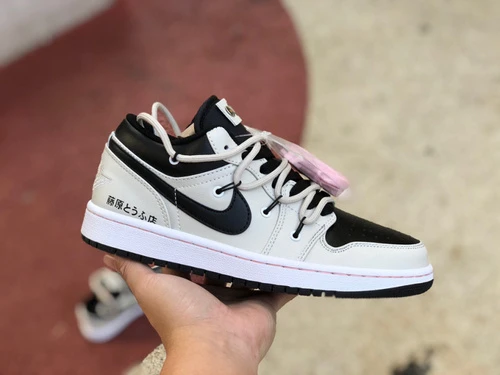 Air Jordan 1 Low White Black Pink Sneakers 553558-062