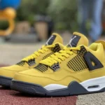 Air Jordan 4 "Thunder" AJ4 Cost-Effective Version CT8527-700