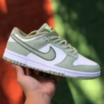 Nike Dunk Low "Fleece" White Green DQ7579-300