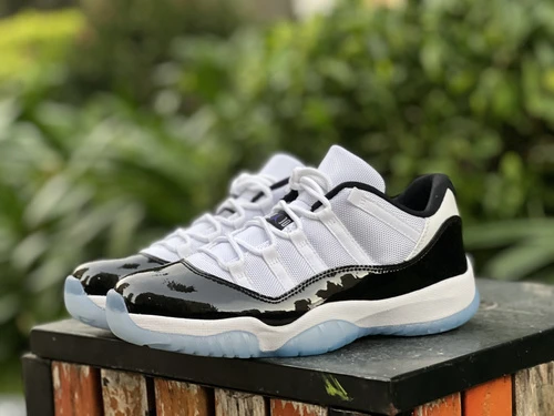 Air Jordan 11 Low "Concord" GS Black White Basketball Shoes 528896-153