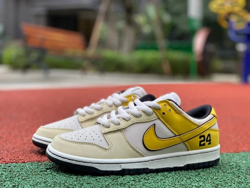 Kobe Bryant x Nike SB Dunk Low "8.24" Yellow LF2428-004