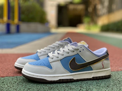 Nike Dunk Low "Argentina" with Trophy Accessory AT2022-666