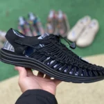 KEEN Uneek Black