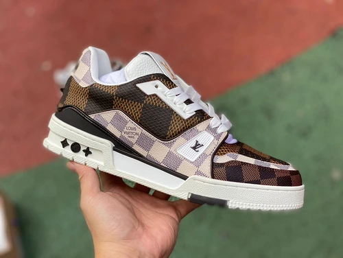 LOUIS VUITTON Trainer Brown