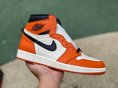 Air Jordan 1 OG White Orange High Sneakers 555088-113