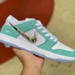 APRIL SKATEBOARDS x Nike SB Dunk Low White Green FD2562-400