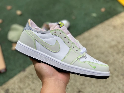 Air Jordan 1 Low OG "Ghost Green" White Green Sneakers DM7837-103