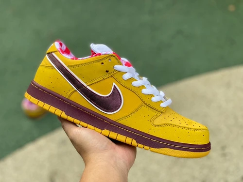 Nike Dunk SB Low "Yellow Lobster" 313170