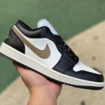 Air Jordan 1 Low Brown Mocha Low-Top Sneaker DC0774-200