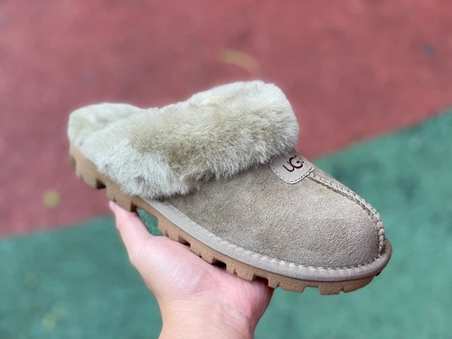 UGG Scuffette Beige Slides