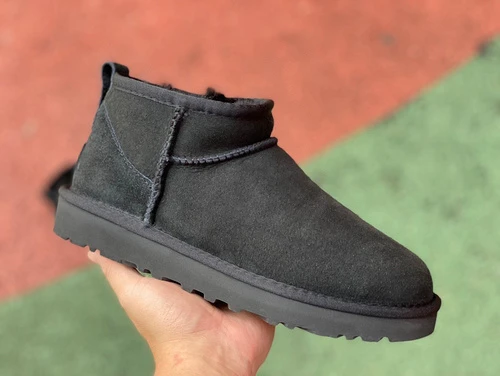 UGG Tasman Black Mid-Top