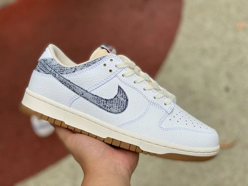 Nike Dunk Low "Washed Denim" FN6881-100