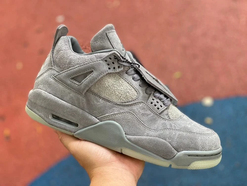 Air Jordan 4 Retro KAWS Gray 930155-003