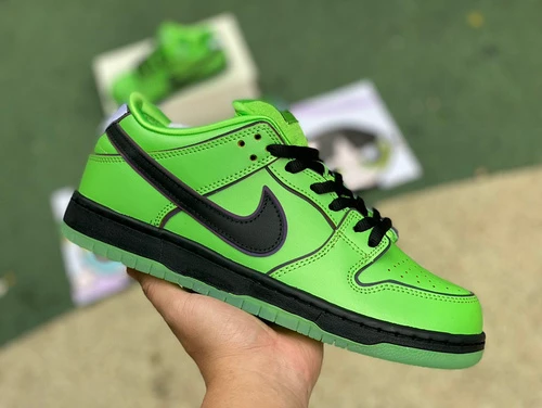 The Powerpuff Girls x Nike SB Dunk Low "Buttercup" Green FZ8