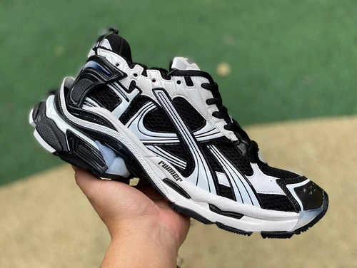 Balenciaga Runner 7.5 Black White