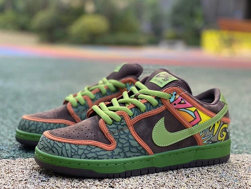 Dunk Low SB QS "DE LA SOUL" Brown Green 789841-332