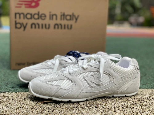 New Balance x MIU MIU 530 White Grey