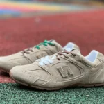 New Balance x MIU MIU 530 Beige