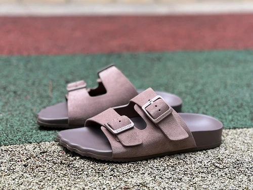 Balenciaga Slides Brown