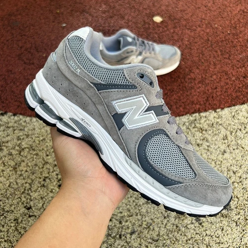 New Balance 2002R Grey M2002RST