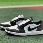 Air Jordan 1 Low Dark Mocha Low-Top Sneaker CZ0790-102