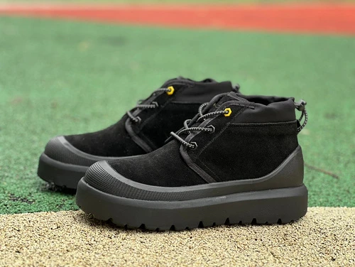 UGG Neumel Weather Hybrid Black Mid-Top