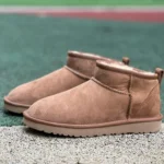 UGG Brown Mid-Top