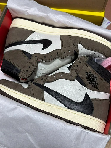 Air Jordan 1 "Travis Scott"