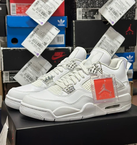 Air Jordan 4 "White Cat"